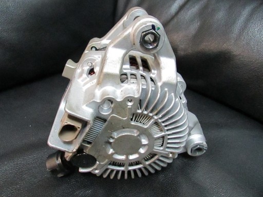 Генератор jaguar xe xf gx73-10300-bf оригинал