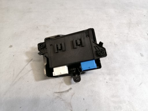 Peugeot 208 1.6 eHDI модуль датчика дверей 9800559580