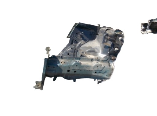 НАКЛАДКА ПРАВОЙ ЧЕТВЕРТИ LAND ROVER FREELANDER II