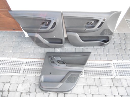 ОБИВКА БОКОВИНЫ SKODA FABIA II 2 2010-2015