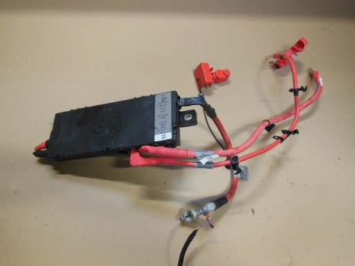 J8A2-14300-DB - БЛОК ЗАПОБІЖНИКІВ KLEMA RANGE ROVER VELAR