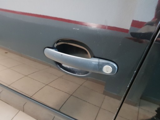 РУЧКА ДВЕРЕЙ ЛІВА ПЕРЕДНЯ SKODA FABIA II COMBI IDEAL