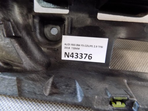 AUDI RS5 8W СЕРЕДНЯ ВЕНТИЛЯЦІЙНА РЕШІТКА 8W1820902D