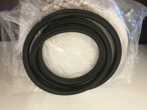 000002 - ПРОКЛАДКА РАЗДВИЖНОЙ ДВЕРИ ПРАВАЯ KANGOO III