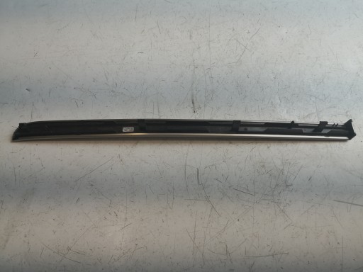 decorative trim consoles of the dashboard VW TOURAN 1T1858415C