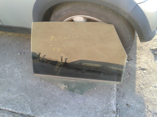 Скло ліве заднє AUDI A4 B8 Універсал