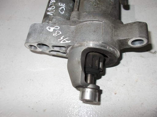 AUDI A4 B8 1,8 TFSI CJE starter 06H911024B