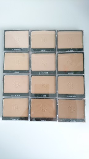 Chanel Le Teint Ultra Tenue Compact 12g farby