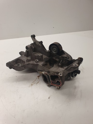 Stütze ALTERNATORA AUDI VW 1.8 2.0 TFSI 06H903143E