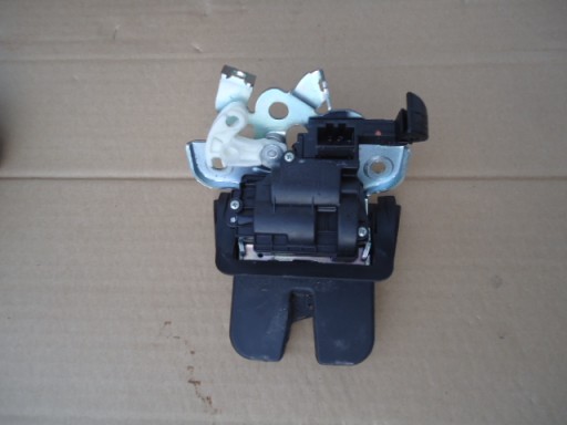 A4 B8 - AUDI Q5 ЗАМОК ЗАДНІХ ДВЕРІЙ