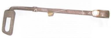 Педаль ліва MF-3 1666026M1