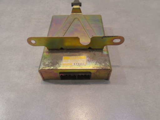Bedienteil DES MOTORS MAZDA 626 2.0D RFG518701A