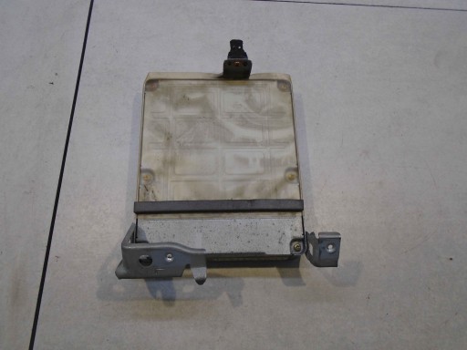 computer control unit of the engine TOYOTA YARIS and 1.0 VVTI