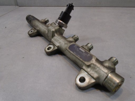 vstrekovacia rampa ALFA ROMEO 147 1.9 JTD 0445214016