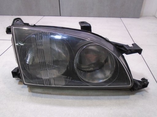 light right front TOYOTA AVENSIS and PRZEDLIFT