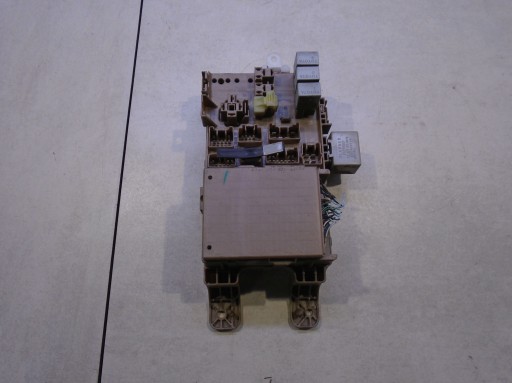 Module fusibles COROLLA E12 1.4 8264102050