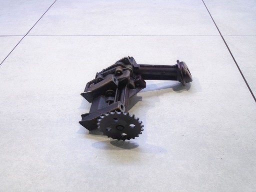 oil pump RENAULT SCENIC and 1.6 16V 7700600120