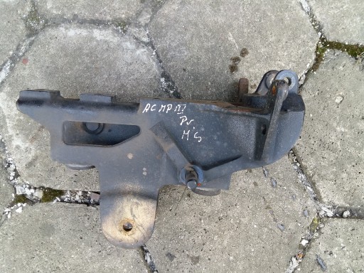 9428906883 - Actros mp3 mp2 монтажная база, опрокидывающий кронштейн, подвеска кабины, правая