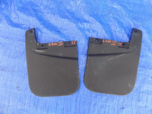 Бризковики задній лівий правий комплект L200 II 16-19R