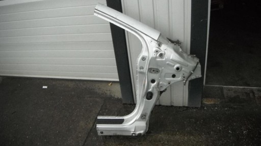 HONDA CIVIC VIII 5D 06-11 ПЕРЕДНЯЯ ПРАВАЯ СТОЙКА