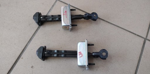 ОБМЕЖУВАЧ ДВЕРЕЙ ПЕРЕДНІЙ OPEL INSIGNIA B 39089087