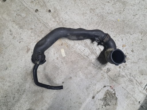 RF7N13230 - Кабель труб -охладителя mazda 5 2.0 rf7n 13230