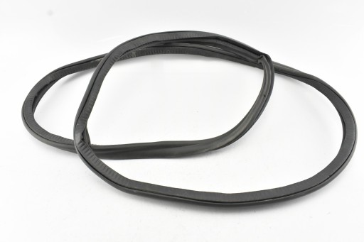 Уплотнитель кузова двери л зд BMW M5 F90