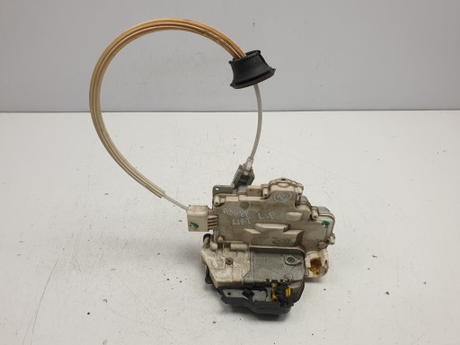 4F1837015E, 4F1837015F - Audi A3 8P Lift замок двери левый передний Европа 9pin