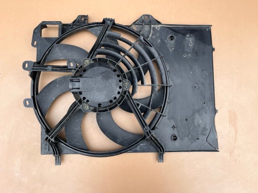 9801666680 - PEUGEOT 208 CITROEN C3 III вентилятор