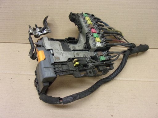 9665878080 - Peugeot 508 блок предохранителей klema модуль