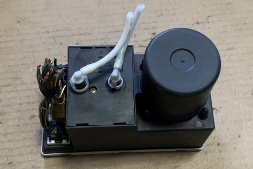 Центральний насос audi a4 b5 8l0862257k