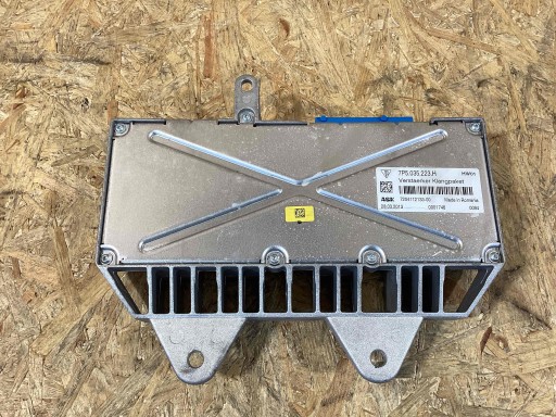 888.138.858 - Усилитель porsche cayenne 7p5035223h 95864530200