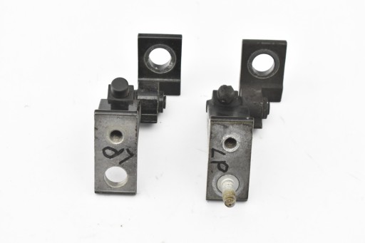 Петли двери левая передняя в сборе AUDI SQ7 Q7 4M