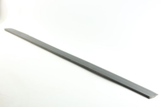 8E0853960 - Нижняя планка двери правая передняя AUDI A4 B6 LX7Z