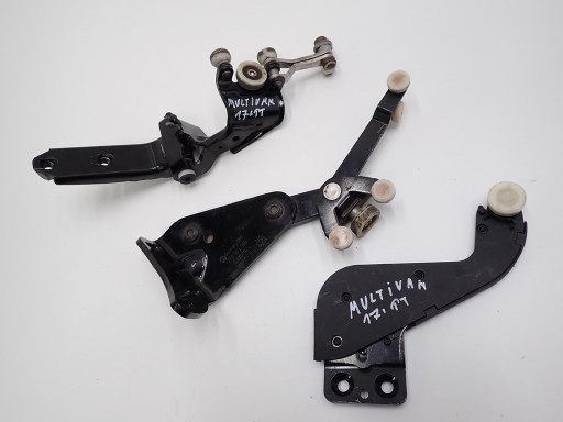 7E0843336A 7E0843398 - Ролик направляющей двери правый задний VW T6 17R