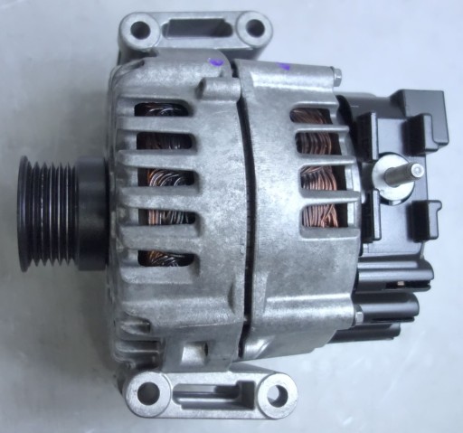 Генератор mercedes c e glc glx a0009060601 180a