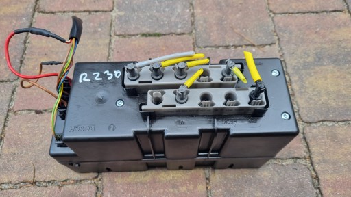 Насос центрального замка mercedes r230 2308000648