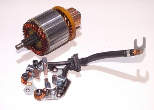 137948+137121 - Ротор + держатель щетки стартера hitachi