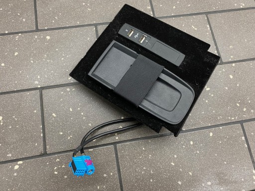 A2228200915 - Usb порт панель телефон mercedes s class w222