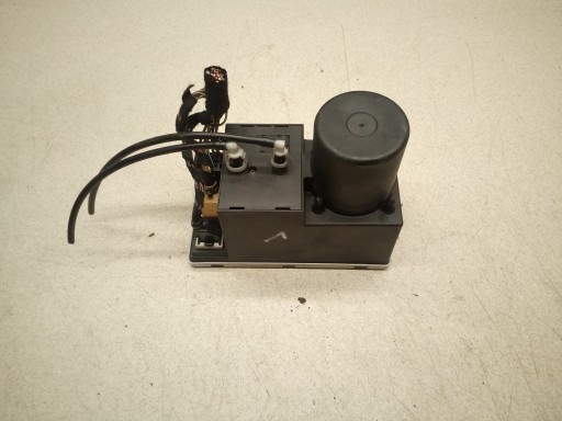 Насос центрального замка audi 8d0862257b