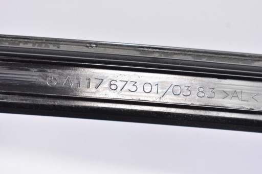 A-117-673-03-83 - Планка кузова крыши левая A1176730383 W117 13-