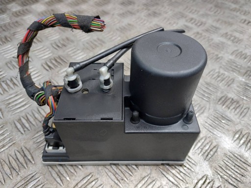 Насос центрального замка audi a4 b5 8l0862257g