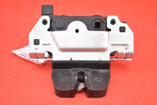 13188851 - ЗАМОК ЗАДНЕЙ ДВЕРИ БАГАЖНОГО ОТСЕКА OPEL ASTRA III H УНИВЕРСАЛ 04R