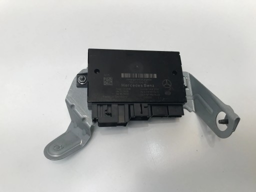 A1679001309 - Mercedes b w247 a w177 модуль фаркопа