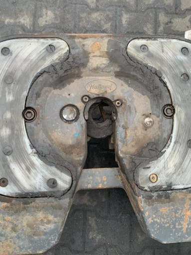 СЕДЛО HOLLAND MERCEDES ACTROS 150MM