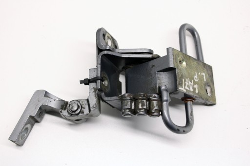 4B0831411B - VW PASSAT B5 петля двери левая передняя LA7T