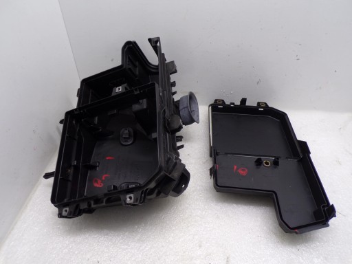 243127929R 252361855R - КОРПУС БЛОК ПРЕДОХРАНИТЕЛЕЙ MEGANE SCENIC IV 4