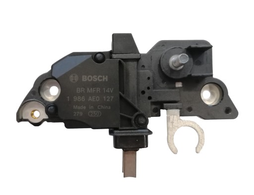 1986AE0127 - Регулятор генератора bosch opel astra john deere