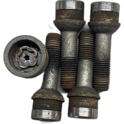 B66470144 - Мерседес CLK W209 болт болт колеса