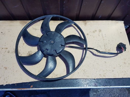 ВЕНТИЛЯТОР GOLF VII 1.6 TDI 5Q0959455AL